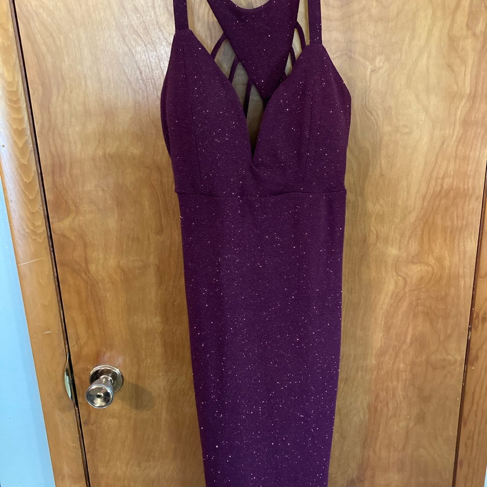 New Venus XL burgundy dress w/ sparkle caged back